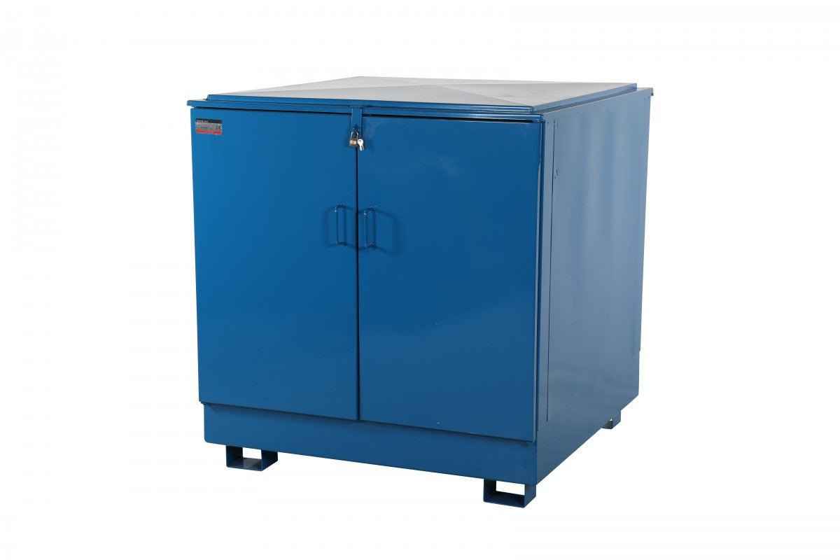 4 drums, standing, enclosed