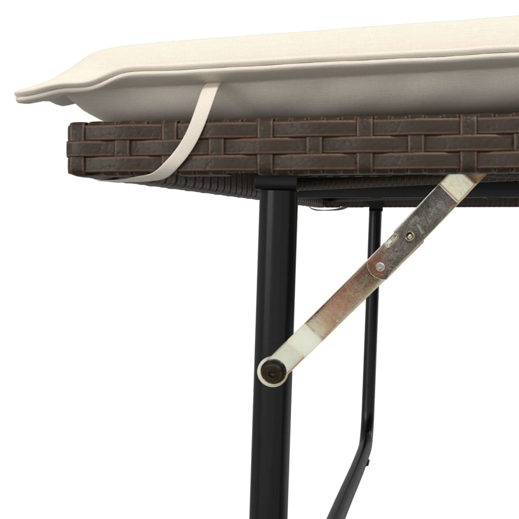 Dārza Sols Ar Matračiem Un Kājsoliņu, Pe Rotangpalma