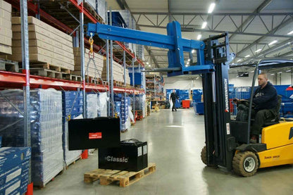 Truck crane, adjustable 2300 kg